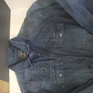 Guess Men's Slim Fit Applique Patch Denim Shirt Blue